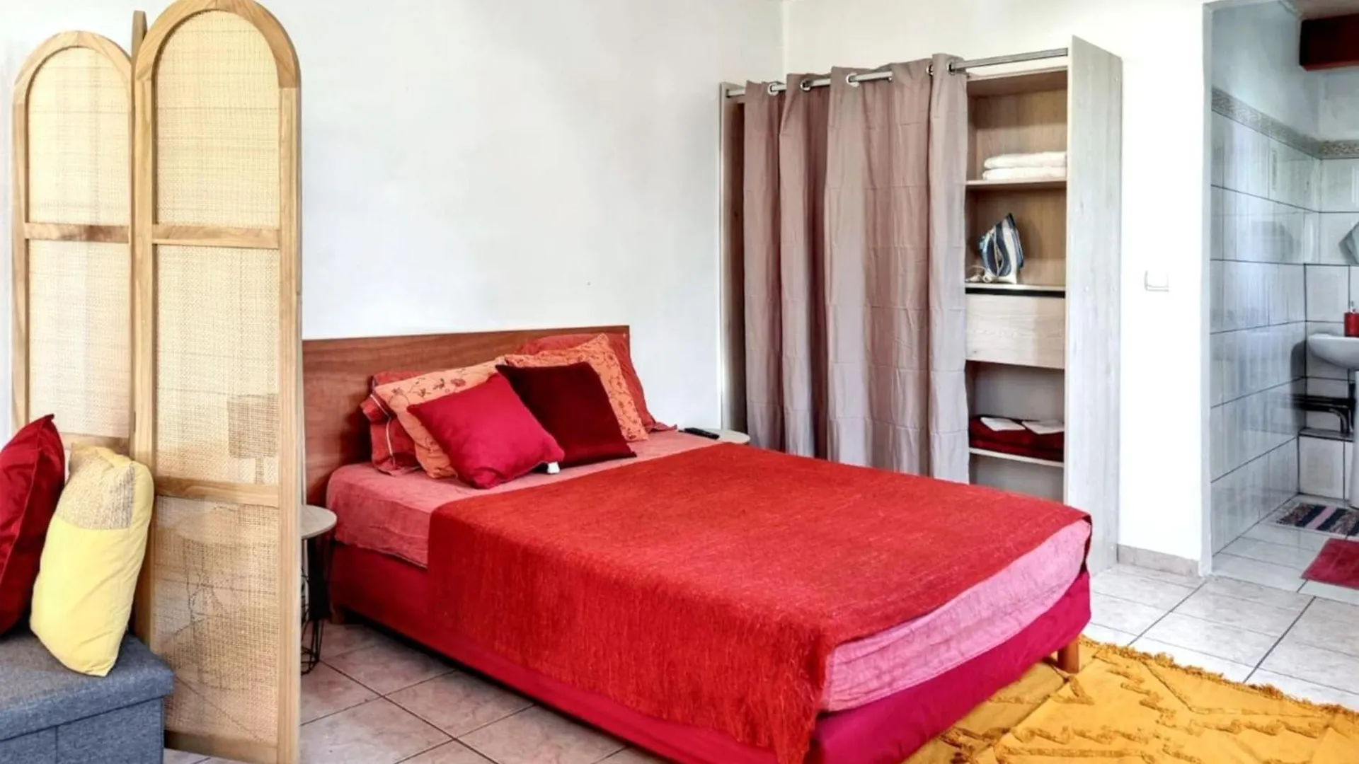 Studio Charmant Au Coeur De La Trinite 20 M² Avec Jardin Prive